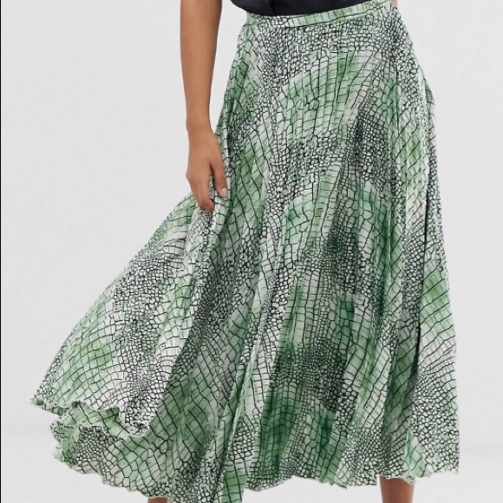 ASOS Flowey Midi colorful skirt